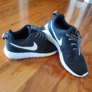 Nike Roshe sneakers